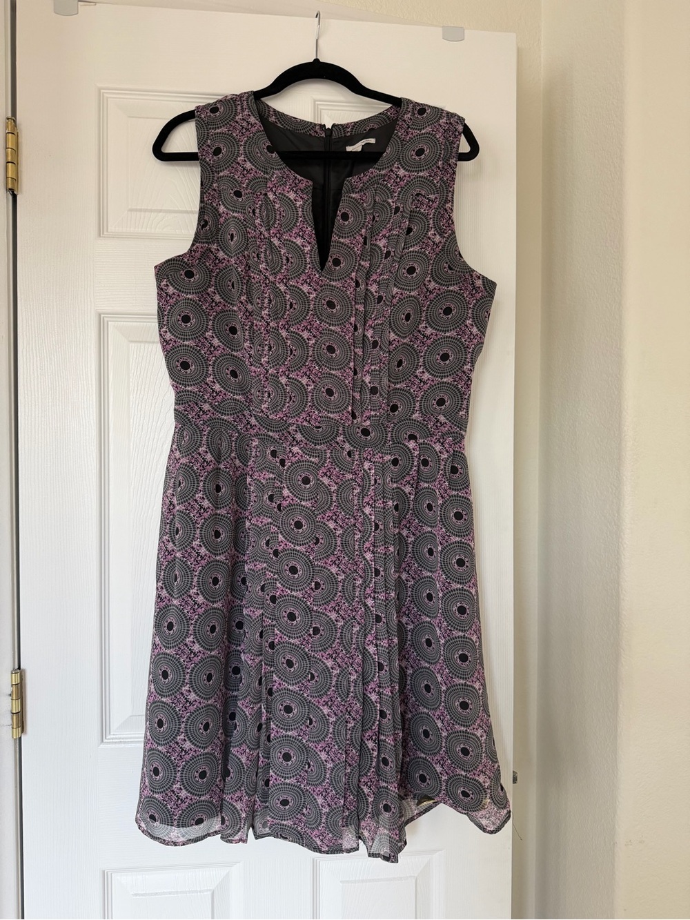 Halogen Black and Pink Geo-Print Sleeveless Midi Dress